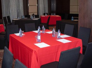 Отель Crowne Plaza Nairobi Airport, an IHG