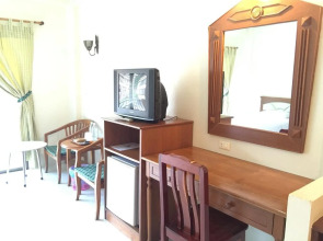 Kata Sun Beach Hotel