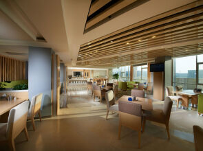 Holiday Inn Express Zhengzhou Airport by IHG