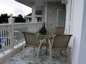 Godiva Phu Quoc Hotel