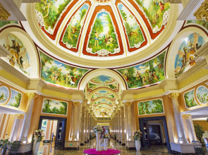 Country Garden Phoenix Hotel