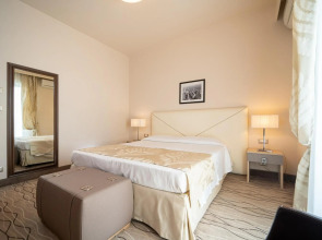 Отель Ariston Molino Buja