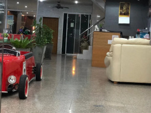 OYO 861 Patong Dynasty Hotel