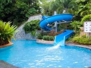 Diamond Cliff Resort & Spa, Patong Beach