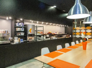 Отель Barna House Hotel