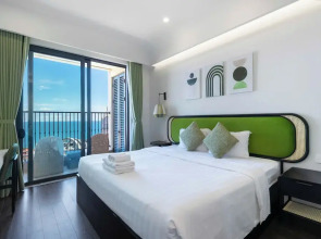 Capella Apartment Fireworks & Ocean View