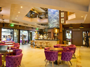 Hugo's Boutique Hotel - Adults Only