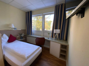 NOVALIS Hotel by AURUM Dresden