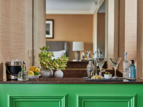 Fairmont Miramar Hotel