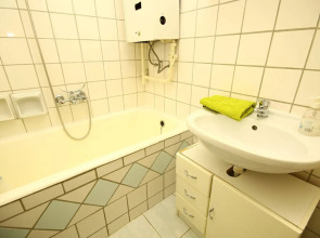 Pal's Hostel & Apartments