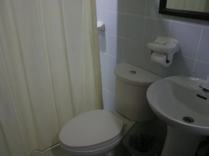 Sampaguita Suites Plaza Garcia