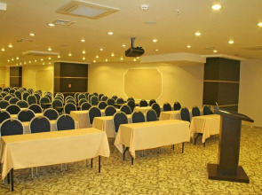 Ener Old Castle Resort Hotel