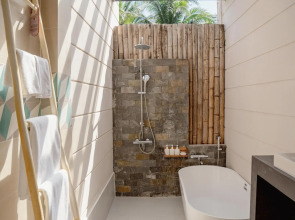 Pax Ana Doc Let Resort & Spa