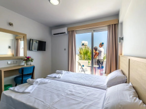 Paul Marie Hotel Apartments