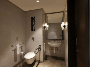 DoubleTree by Hilton Gurugram Baani Square