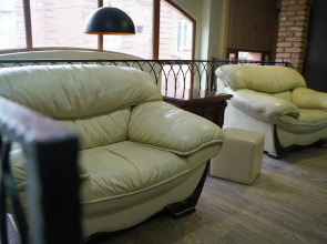 Отель Aura Plaza