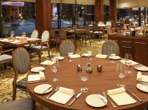 Отель Movenpick Hotel Sarajevo