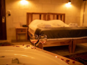 Pome Granate Cave Hotel