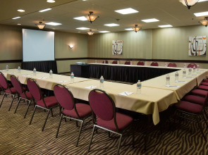 Holiday Inn Portland - Columbia Riverfront by IHG