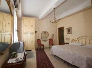 Barbara House - Guest House