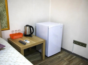 Отель «Мега»