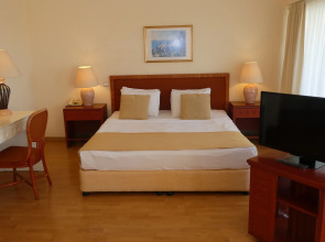Presa Di Finica Hotel & Suites
