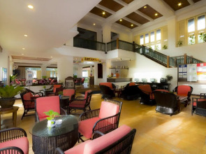 Курортный отель Amora Beach Resort Phuket