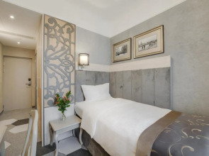 Отель Eurostars Metropole