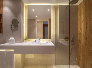 Onyria Quinta da Marinha Hotel