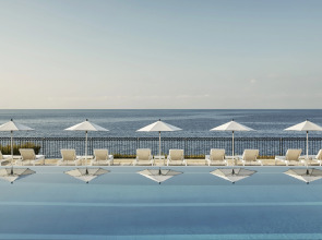 Отель Grand-Hôtel du Cap-Ferrat, A Four Seasons