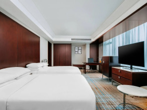 Renaissance Shanghai Zhongshan Park