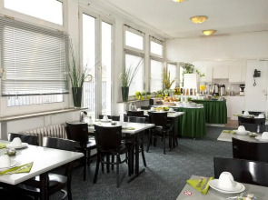 City Gate by Centro Comfort