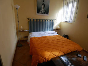 Al Giardino dell'Alloro - Locazioni Turistiche