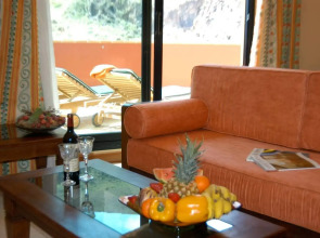 Hotel Apartamentos El Galeón