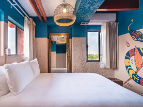 Отель Selina Cancun Laguna Hotel Zone