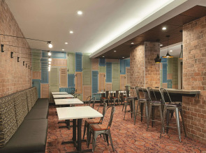 La Quinta Inn & Suites by Wyndham New Orleans Downtown