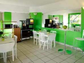 Lemon Hotel Plan de Campagne Marseille