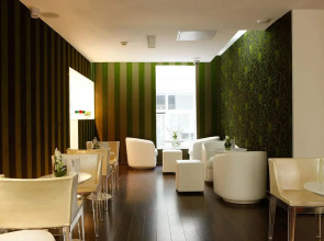 Hôtel Le Quartier Bercy Square