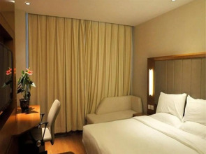 JI Hotel Qingdao Xianggang Zhong Road