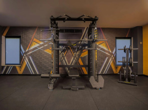 Best Western Plus Khan Hotel