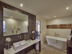 Puro Oasis Urban Hotel