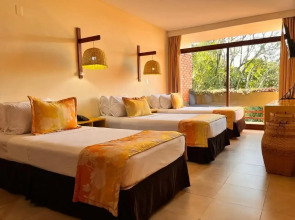 Raices Esturion Hotel