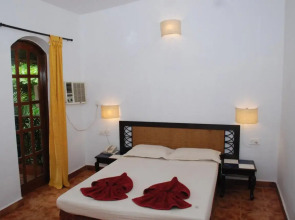 Sea Breeze Beach Resort Candolim