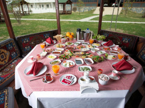 Bon Hotel City & Resort