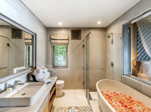 Nirwana Beach & Resort