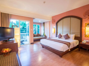 Курортный отель Grand Pacific Sovereign Resort & Spa