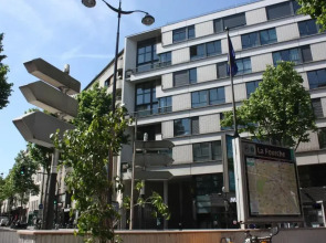 Art Hôtel Batignolles