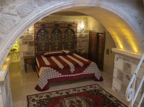 Elika Cave Suites & Spa