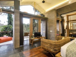 Amora Ubud Boutique Villas