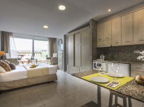 Alexandra Aparthotel BenstarHotelGroup